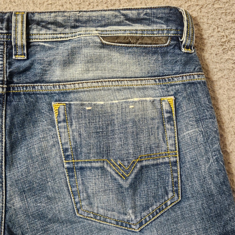 Diesel Safado DNA Dirty New Age Distressed Denim Cutoff Shorts Mens 33‎ Blue - Picture 3 of 9